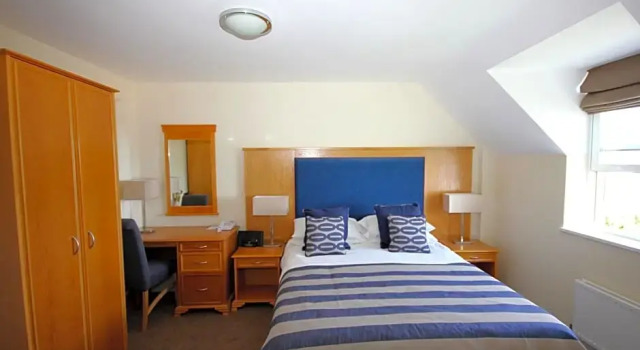 Номер Comfort Hotel Jerbourg