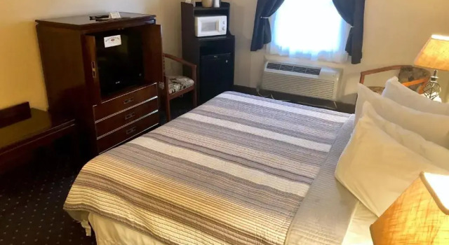 Двухместный номер Standard Bicentennial Inn