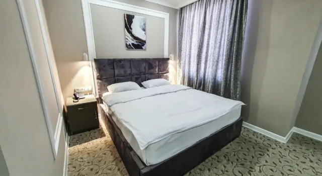 Ritz Hotel