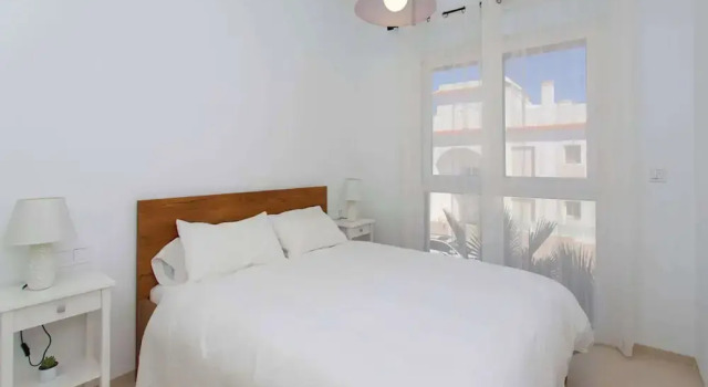 Sunset Paradise - Sleeps 4, Pool, Terrace & Views