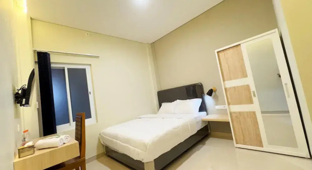 Camera Superior Nganjuk Family Guest House