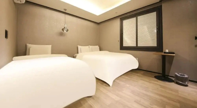 Habitación triple Business Hotelparfe