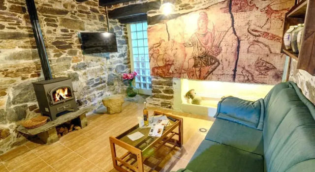 House With 2 Bedrooms in Baralla, With Wonderful Mountain View, Enclos, Book Hotel  