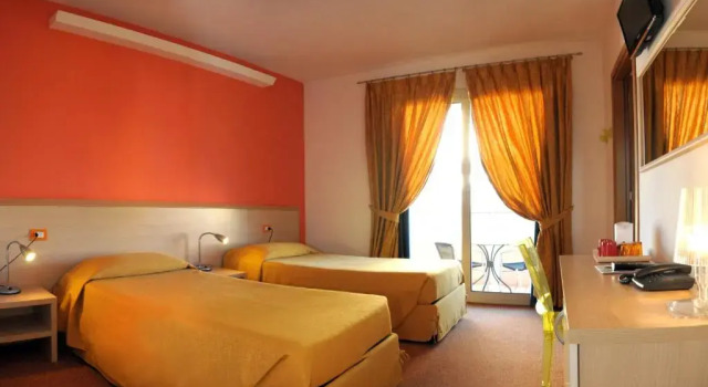 Run of House Eco Hotel Cleofe