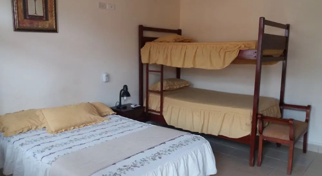 Трёхместный номер Standard Hotel Piedra del Mar