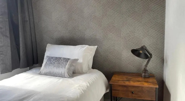 Одноместный номер Standard The Derby Hotel
