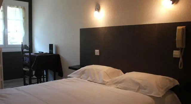 Двухместный номер Standard Logis Hôtel Les Cimes