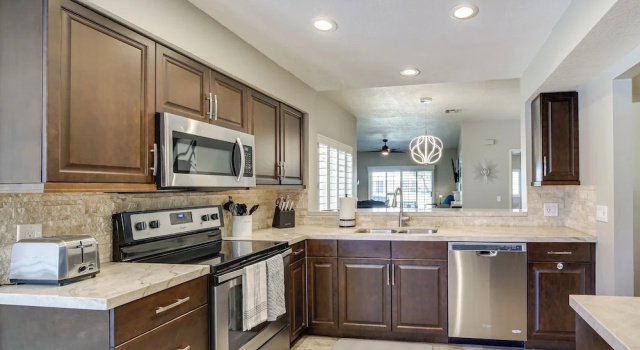 Апартаменты Patio + Pool Access: Stunning Palm Desert Townhome