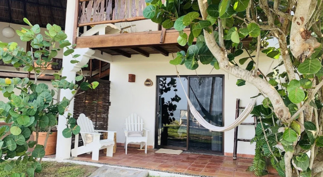 Люкс с красивым видом из окна Casa Manzanillo Boutique Hotel