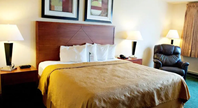 Номер Standard Baymont by Wyndham Jamestown Conference Center & Water Park