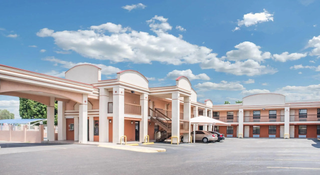 Days Inn by Wyndham McAllen