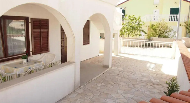 Bunari Apartments