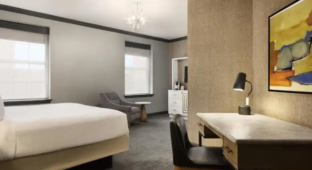 Номер Standard The Admiral, Downtown Historic District