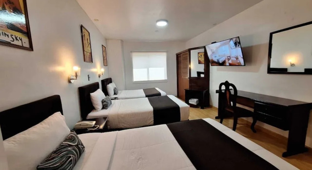 Трёхместный номер Standard Epiqus Hotel