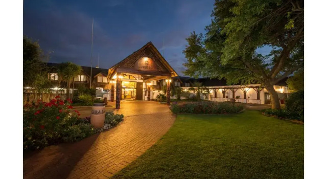 Семейный номер Standard Emerald Resort & Casino