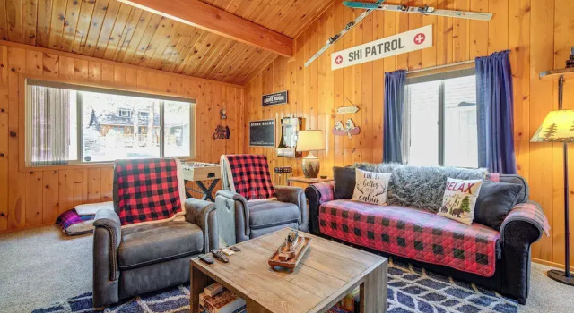 5 Mi to Big Bear Lake: Pet-friendly Gem Near Hikes