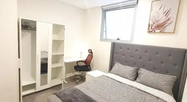 Luxury Loft 3 Bed, 2 Bath, Sleeps 6, Pool, BBQ, No parties