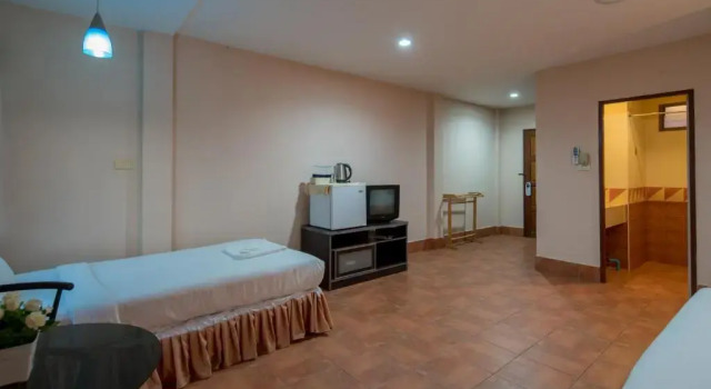 Трёхместный номер Superior Amarin Hotel Patong
