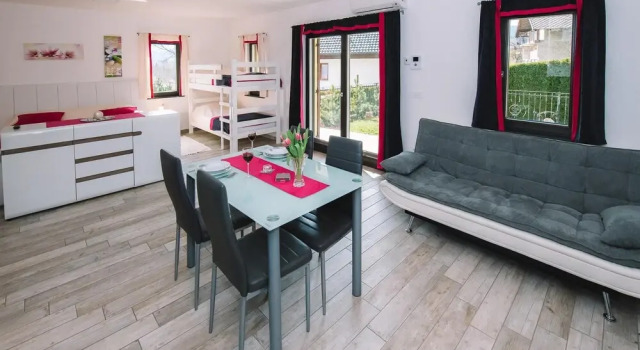 Nice Apartment in Bled With Wifi and Outdoor Swimming Pool, Prenota Appartamento Bled 