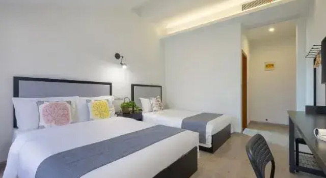 Семейный тент Floral Hotel·Wuxi Sanyueli Hotel ( Lingshan Dafo nianhuawan store)