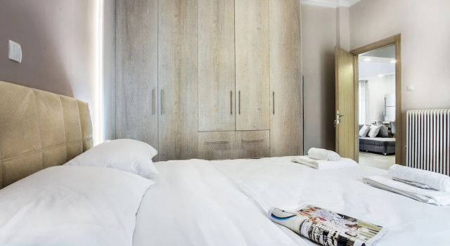 Апартаменты Spacious 3-Bedroom Apartment Near the Train