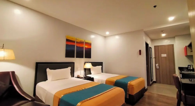 Номер Deluxe Studio 89 Katipunan QC