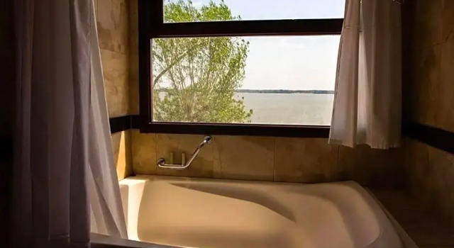 Номер Deluxe Howard Johnson Express Inn Ituzaingo