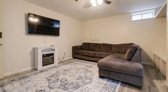 Апартаменты 2 Mi to Umd: Apt w/ Free Parking in Silver Spring!