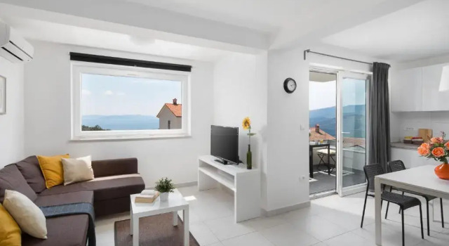 Lemechi Casa Girasole Apartments, Забронировать Апартаменты/квартира Отели Рабац с парковкой, рядом с Пляж Гиранделла – Рабац, Парковка