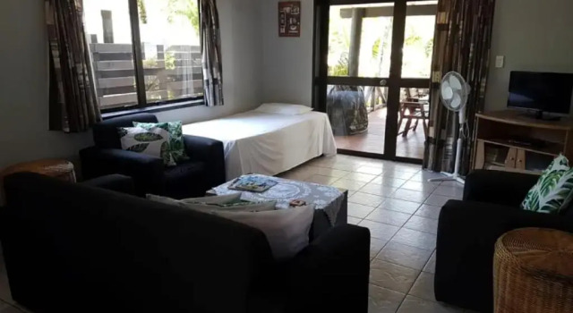 Коттедж c 1 комнатой рядом с пляжем Sunset Palms Rarotonga