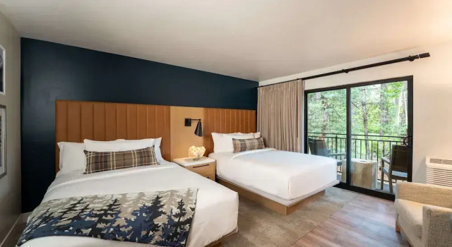 Четырёхместный номер Standard с балконом The Incline Lodge