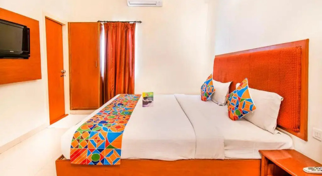 Номер Premium Treebo Sam Residency