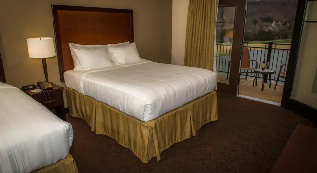 The Lodge At Old Kinderhook Golf Resort, Забронировать Курортный отель Камдентон Lake of the Ozarks