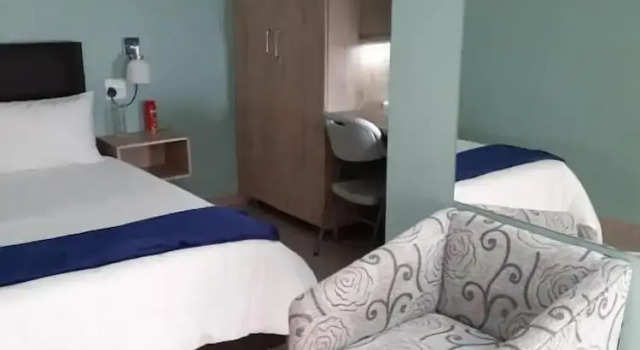 Masane Lodge, Prenota Hotel Phokeng 