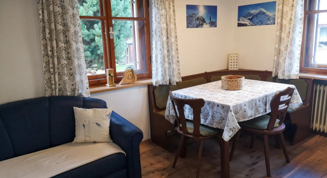 Apart Stanzertal, Rezerwuj Hotel Hotele w Tyrol z parkingiem, Parking