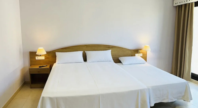 Двухместный номер Standard с балконом Duerming Montalvo Playa Hotel