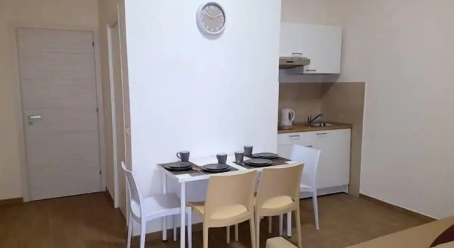 Люкс с балконом ApArt City Naples B&B