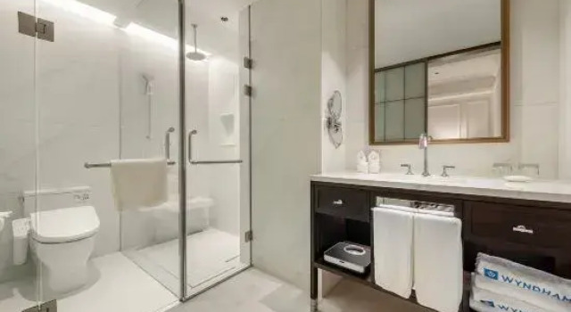Двухместный люкс Luxury Wyndham Shanghai Hongqiao