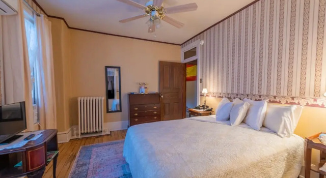 Люкс The Maid's Quarters Bed Breakfast & Tearoom
