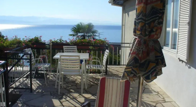 Апартаменты с 3 комнатами с видом на море Apartment Romana