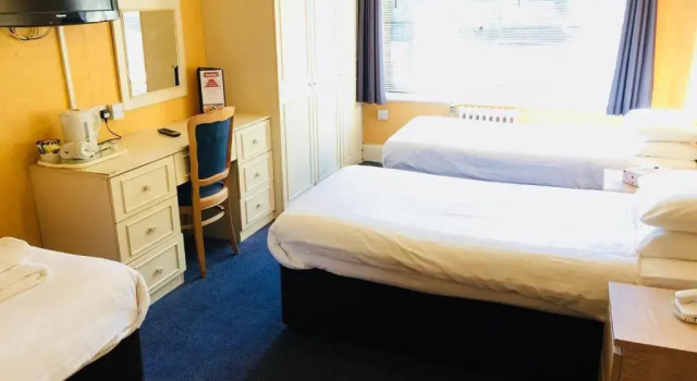 Трёхместный номер Standard Hotel Celebrity Bournemouth East Cliff by Villare hotels