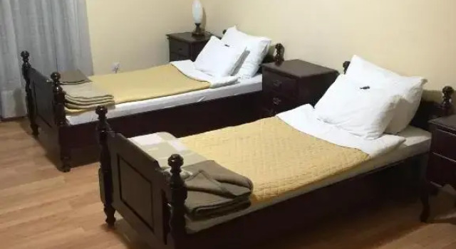 Четырёхместный номер Deluxe Bed & Breakfast Karavan