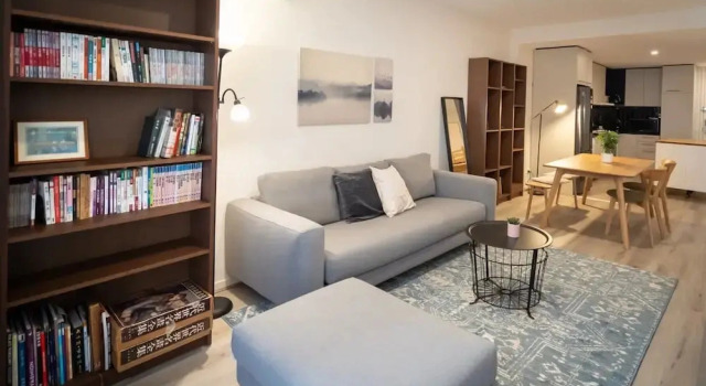 Convenient 2-bed Apartment in Melbournes Heart, Забронировать Апартаменты/квартира Мельбурн Melbourne Region, рядом с Fire Services Museum of Victoria