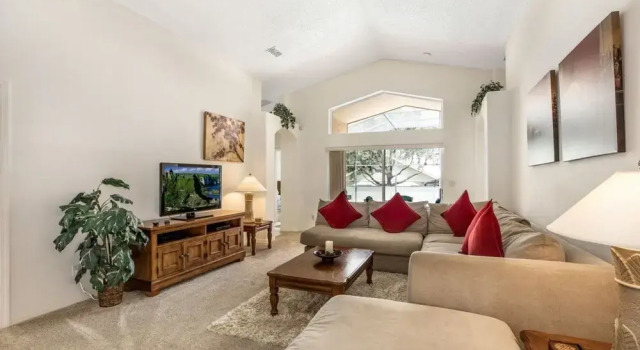 Modern 4 bed Home With own Private Pool Close to Disney - 253, Varaa Hotelli Four Corners Florida