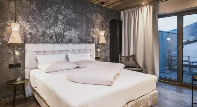 Полулюкс с балконом Apartment Margarethenstein with private sauna, including zell am See Kaprun summercard