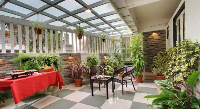 Номер Deluxe White Castle Boutique Apartment Hotel
