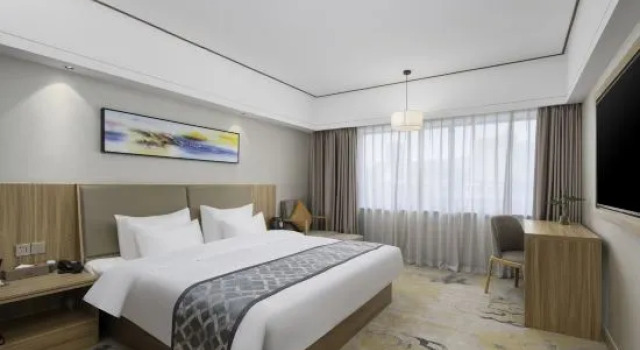 Люкс Longyun Yue Hotel (Zibo Badaju Impression Hui Branch)