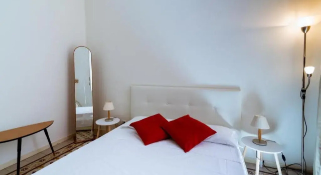 Apartment In The Heart Of Sanremo, Забронировать Апартаменты/квартира Апартаменты Сан-Ремо, рядом с Forte di Santa Tecla, Апартаменты/квартира
