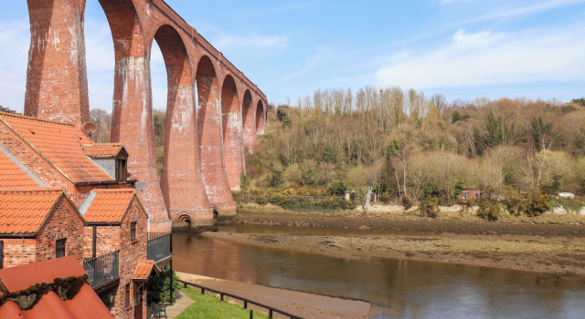 No.15 Riverside Walk, Забронировать Дом для отпуска Отели Северного Йоркшира с парковкой, Парковка