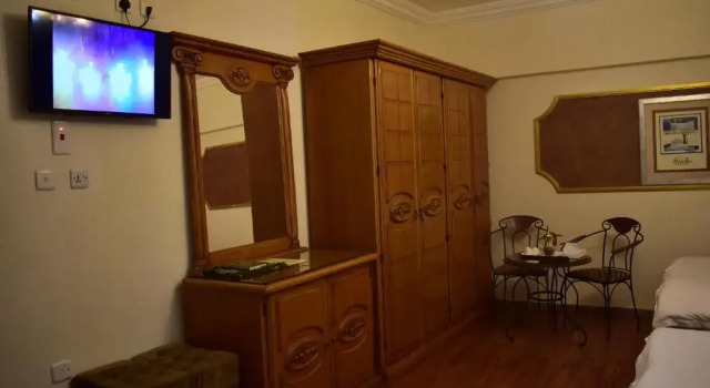 Genac Hotel, Забронировать Отель Янбу Эль-Мадина, рядом с Abu Moala Markets